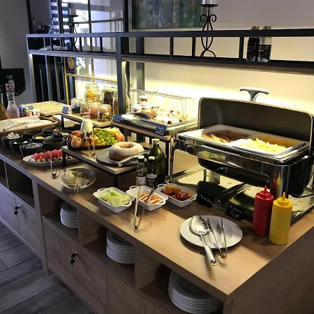 14dveri Guest house 4*