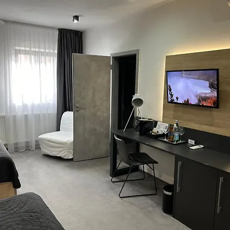 14dveri Πανσιόν