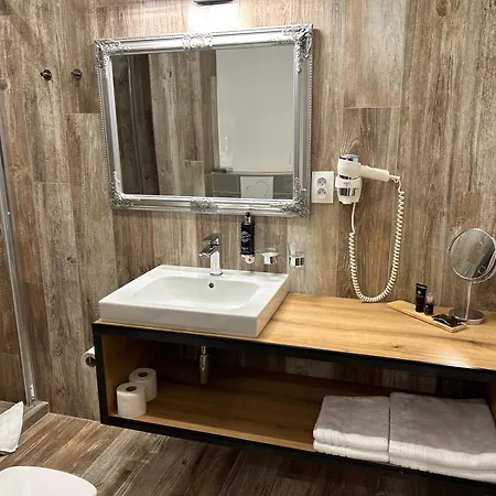 Πανσιόν 14dveri Drnholec