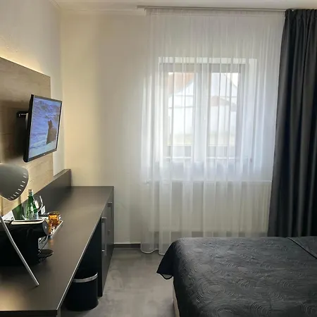 14dveri Πανσιόν 4*