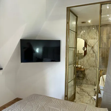 14dveri Πανσιόν