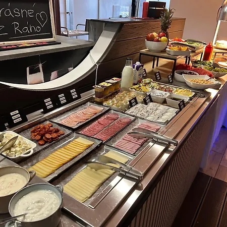 14dveri Πανσιόν Drnholec